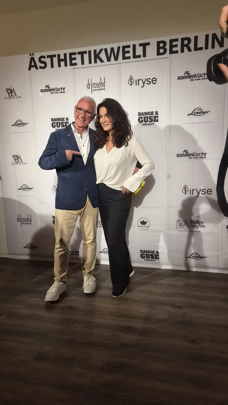 Ulf-Dieter Kunstmann und Mariella Ahrens beim Beauty-Event in der Ästhetikwelt Berlin